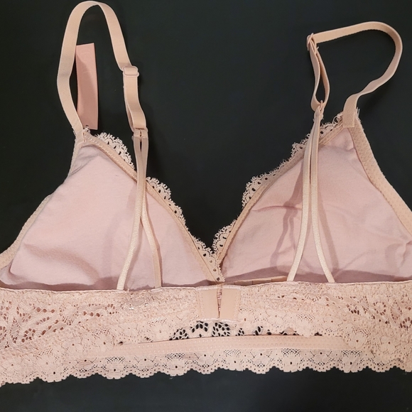 Soft Pink Lace Bralette (size Medium) never worn - Picture 4 of 4